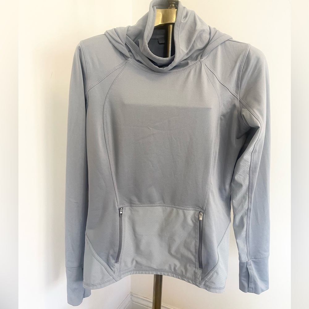 Super cute and cozy Athleta Plush Tech Hoodie!